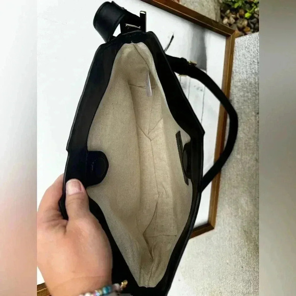 India Hicks Black Bag with Orange  Insert - Picture 13 of 16